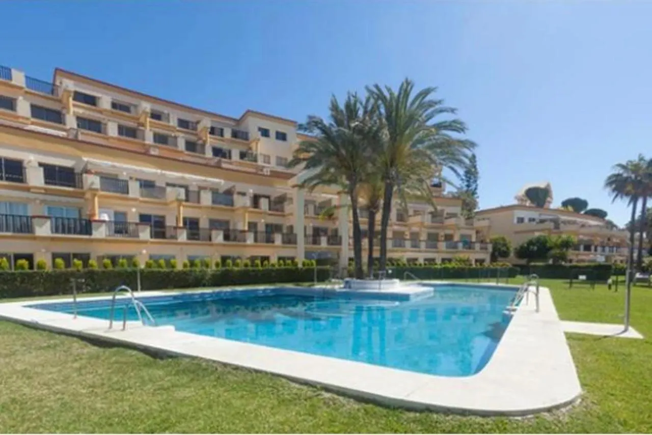 Apartment Urbanizacion Coto Los Dolores Marbella